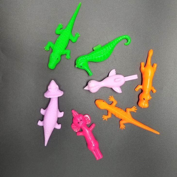 Rubber Animal World Slingshot