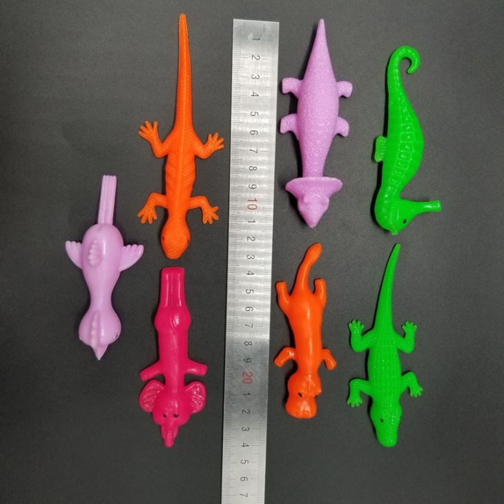 Rubber Animal World Slingshot