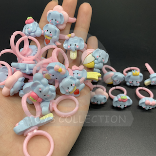 Wholesale Cute Elephant Capsule Finger Ring Toy